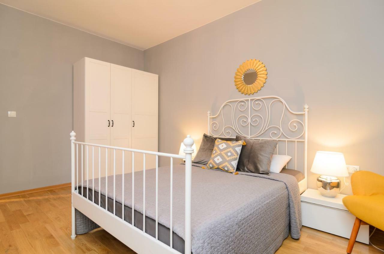 Rise & Shine Sofia Luxury Apartment By Flat Mаnager Ngoại thất bức ảnh